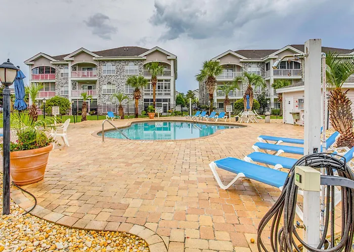 Dog-Friendly Condo With Pool And Golf In Myrtle Beach!