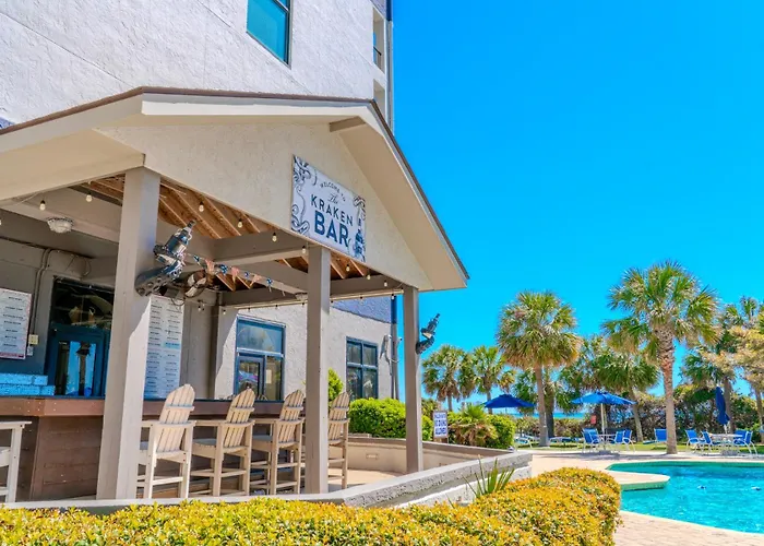 Beach Colony Resort Unit 1405 - Beautiful Oceanfront Condo - 1 Bedroom, 1 Bath - Perfect For 6!