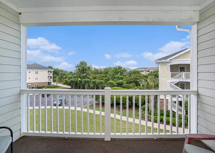 Haustierfreundliches Ironwood Condominium #833 Myrtle Beach