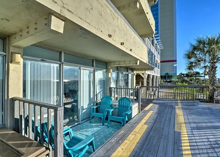 Oceanfront Gem With Deck In North Myrtle Beach