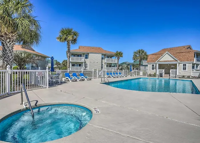 Walk To Beach North Myrtle Condo!